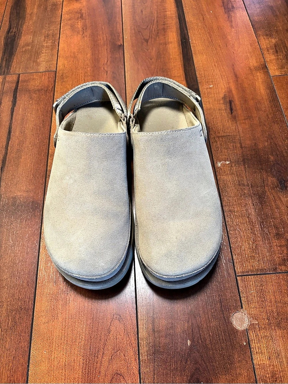 UGG Goldenstar Clog Gray & Brown